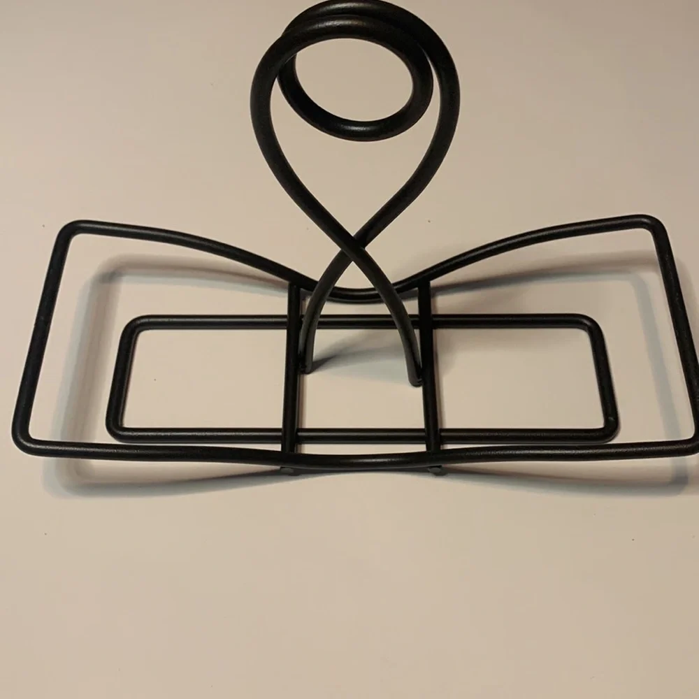 Pampered chef small bowl caddy.